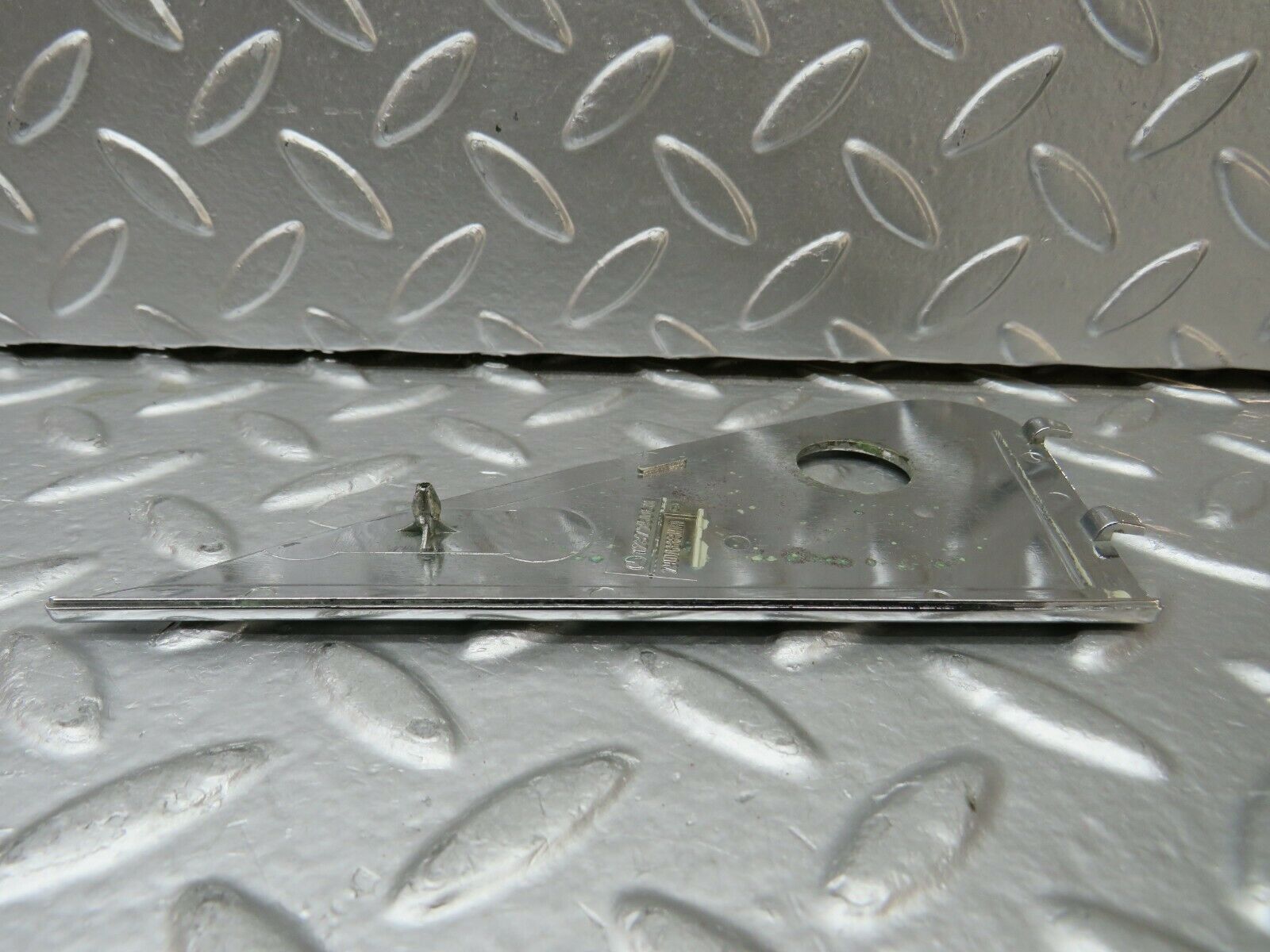 23986 Mercedes-Benz W123 280E Mirror Triangle Cover Right 1237250811