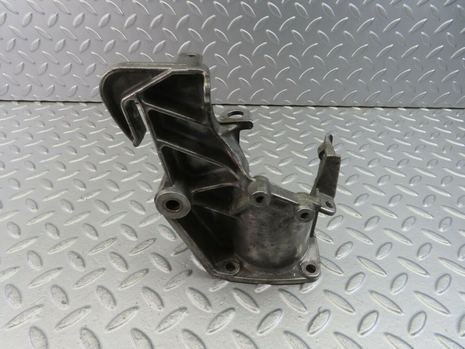 10084 Mercedes-Benz C123 230CE Coupe Brake Pedal Bracket Support 1232900219