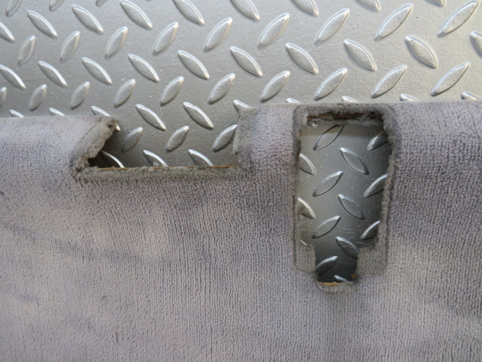 32346 Mercedes-Benz S124 300TE Tailgate Trunk Cover Lining Grey 1247470070