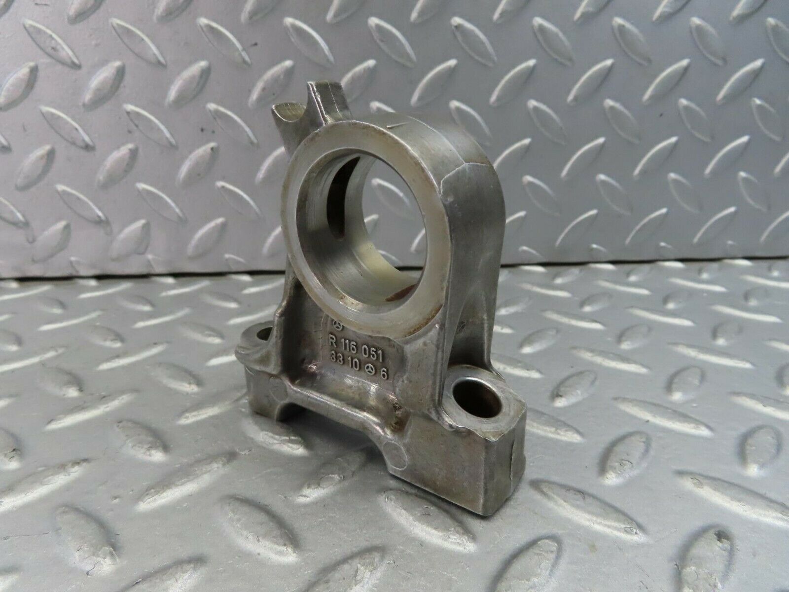 9124 Mercedes-Benz W116 Camshaft Tower Bearing 1160513310