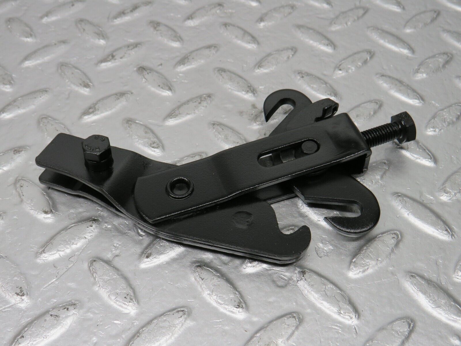 33786 Mercedes-Benz W201 190E 2.0L Handbrake Adjusting Handbrake Regulator