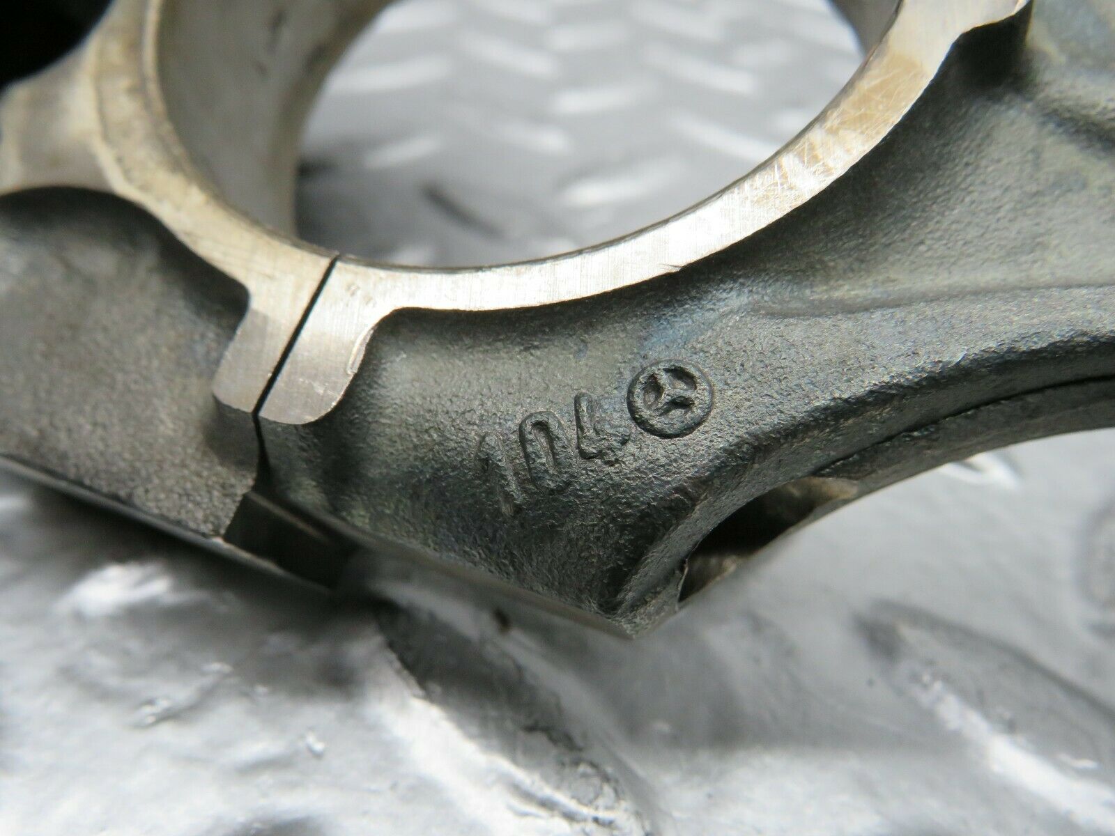 22467 Mercedes-Benz C124 E220 Coupe Piston With Connecting Rod 89.9 mm