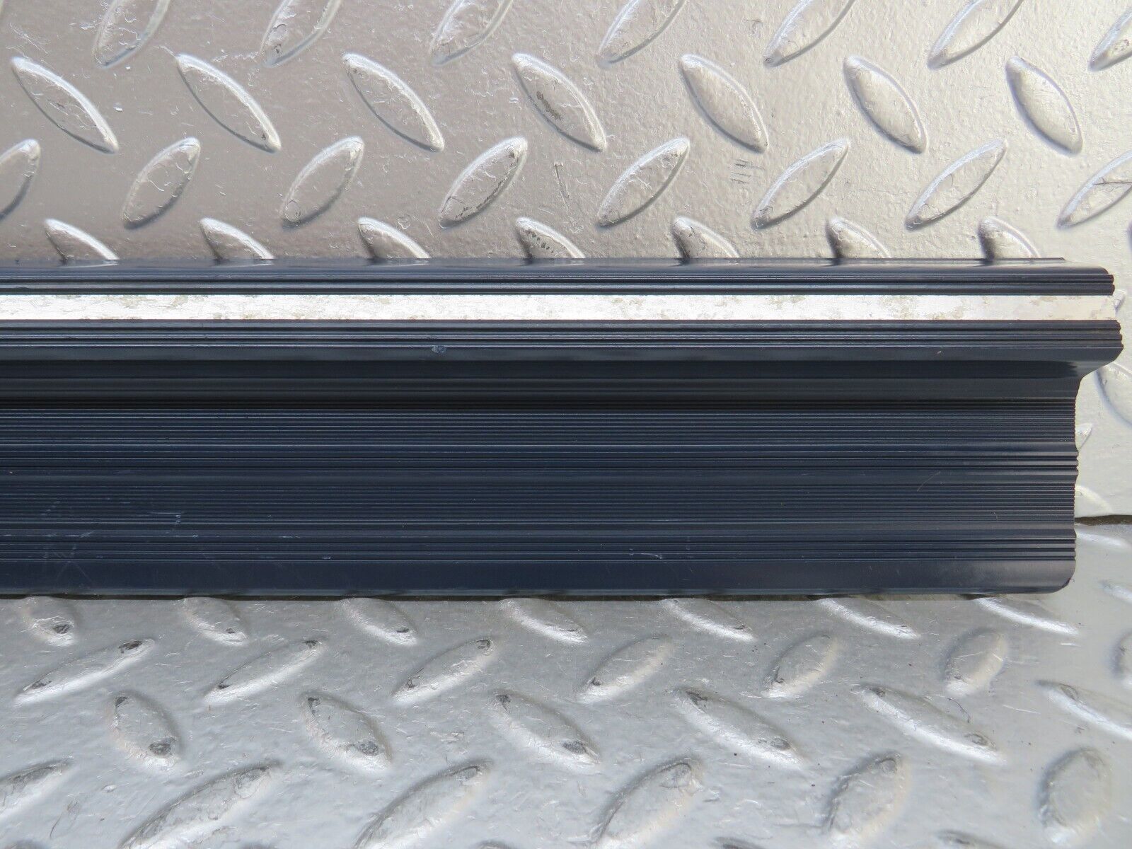 26777 Mercedes-Benz W123 240D Front Left Door Sill Trim Blue