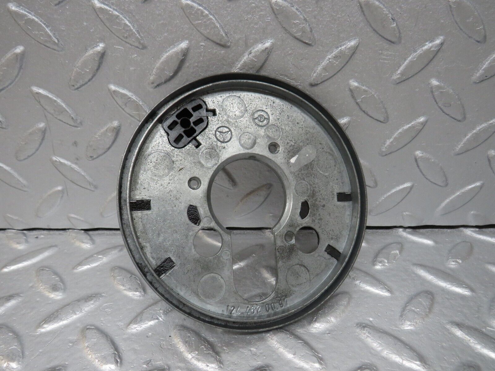 36985 Mercedes-Benz C126 420SEC Coupe Steering Wheel Contact Plate 1244620097