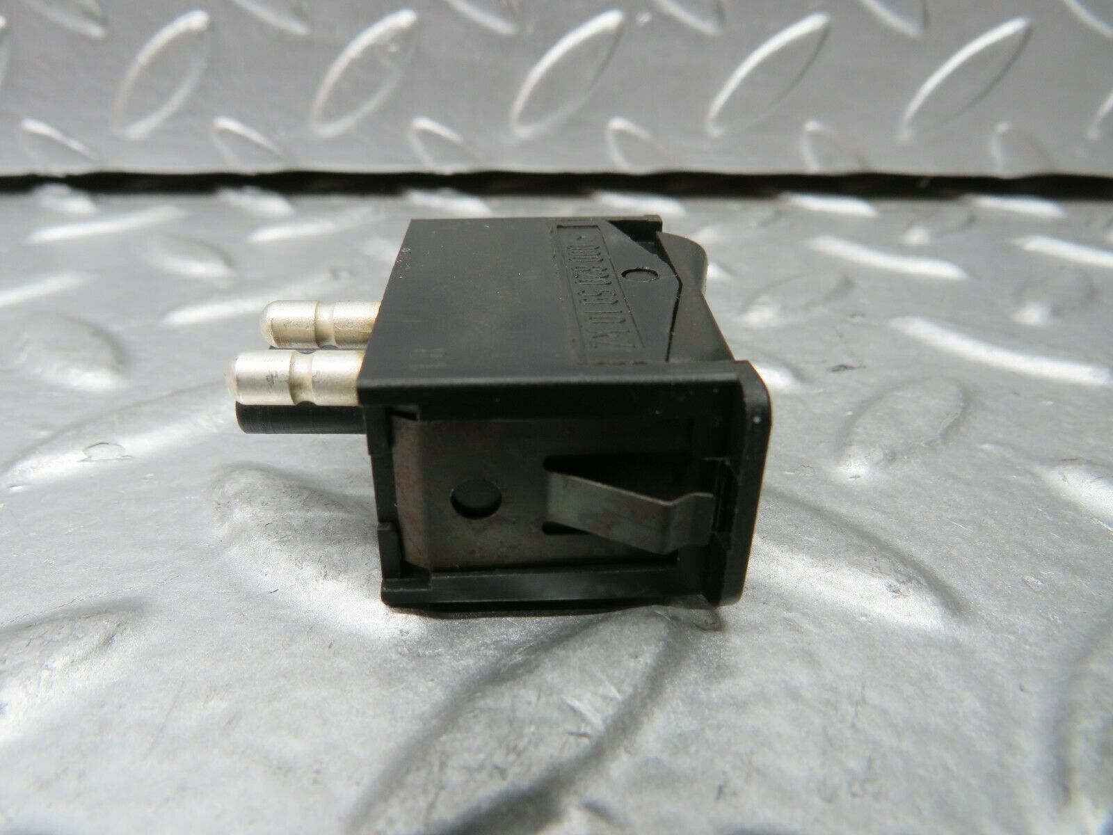 23156 Mercedes-Benz C123 230CE Coupe Interior Light Switch 0008205910