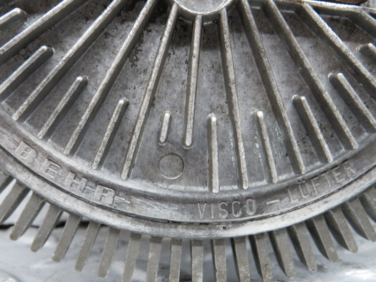 37638 Mercedes-Benz W109 300SEL Engine Cooling Fan Clutch