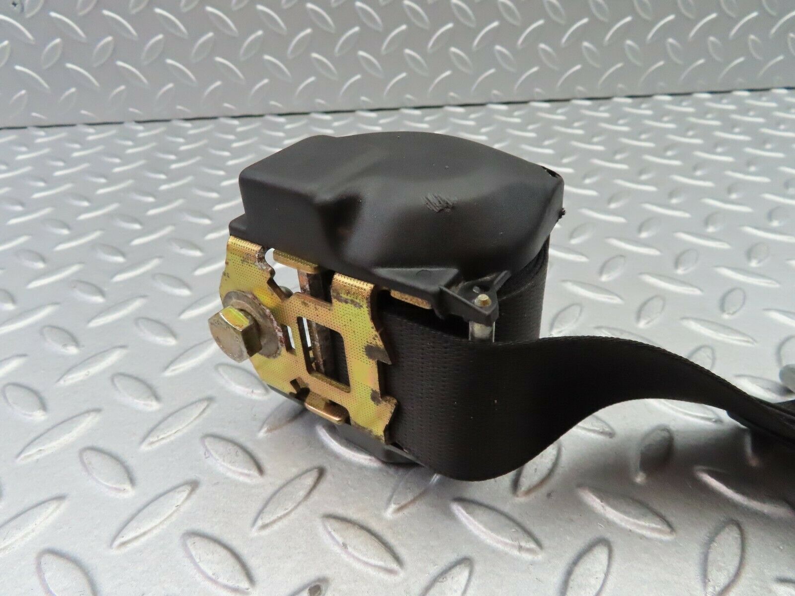 6188 Mercedes-Benz W126 380SE Rear Left Seat Belt Passenger Side 1268600585