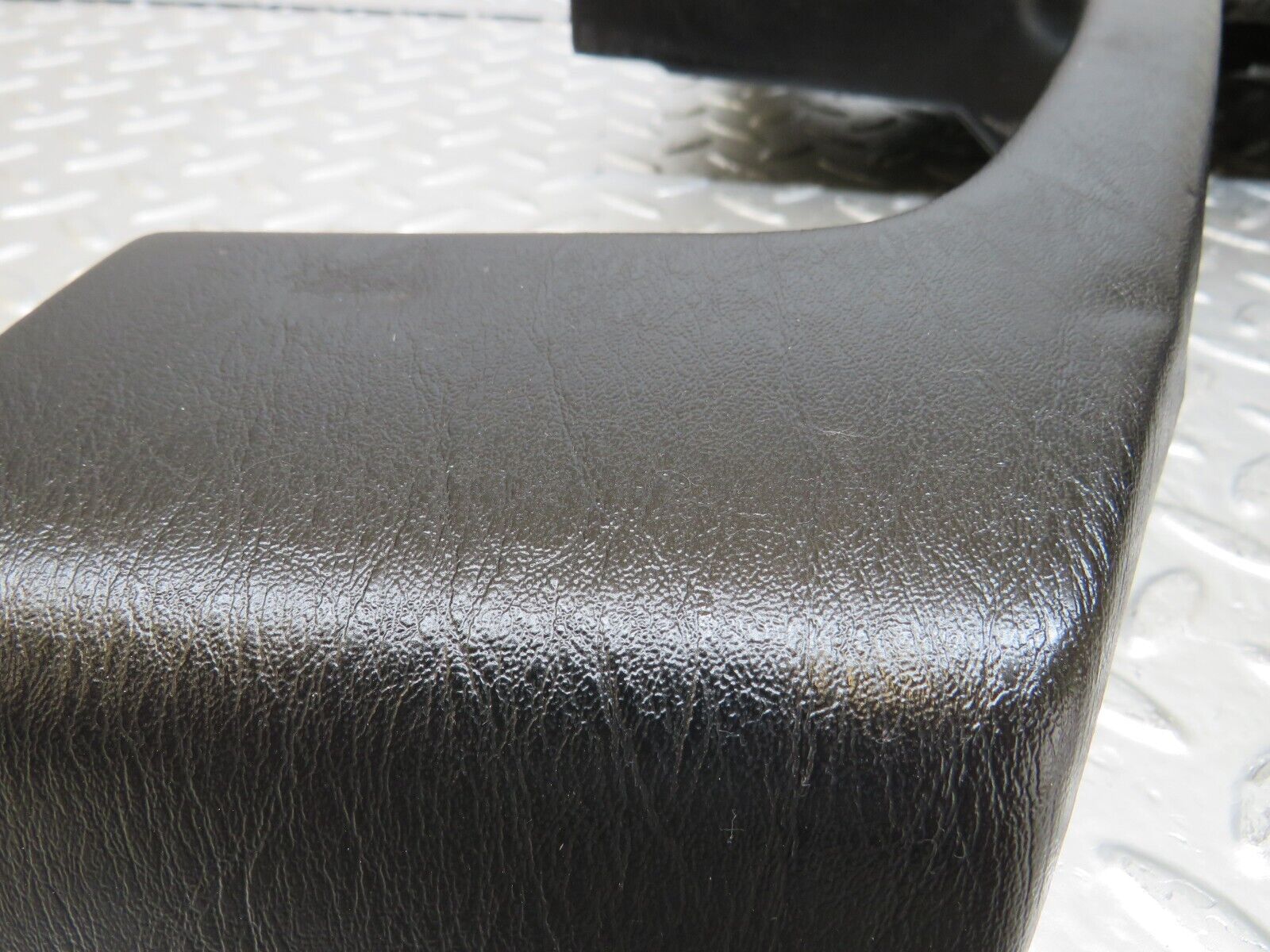 25101 Mercedes-Benz R129 Front Left Door Handle Panel Black