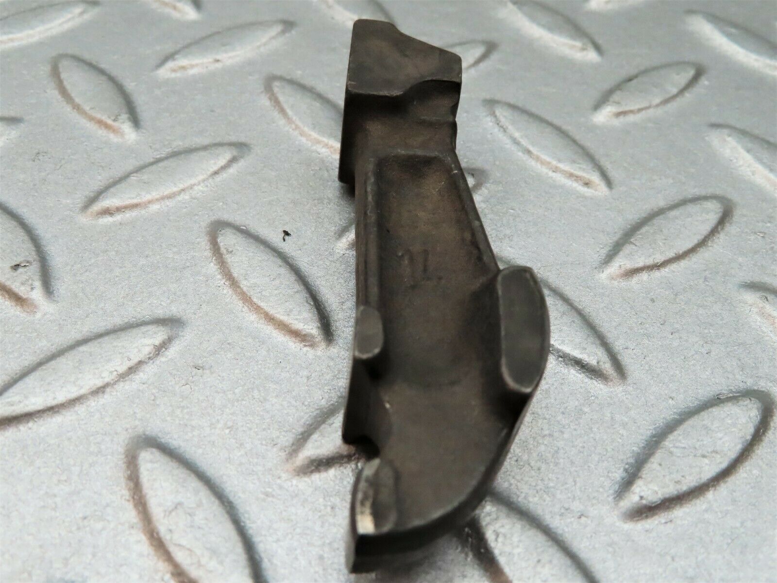 3538 Mercedes-Benz W108 280SE Valve Rocker Arm With Retaining Spring