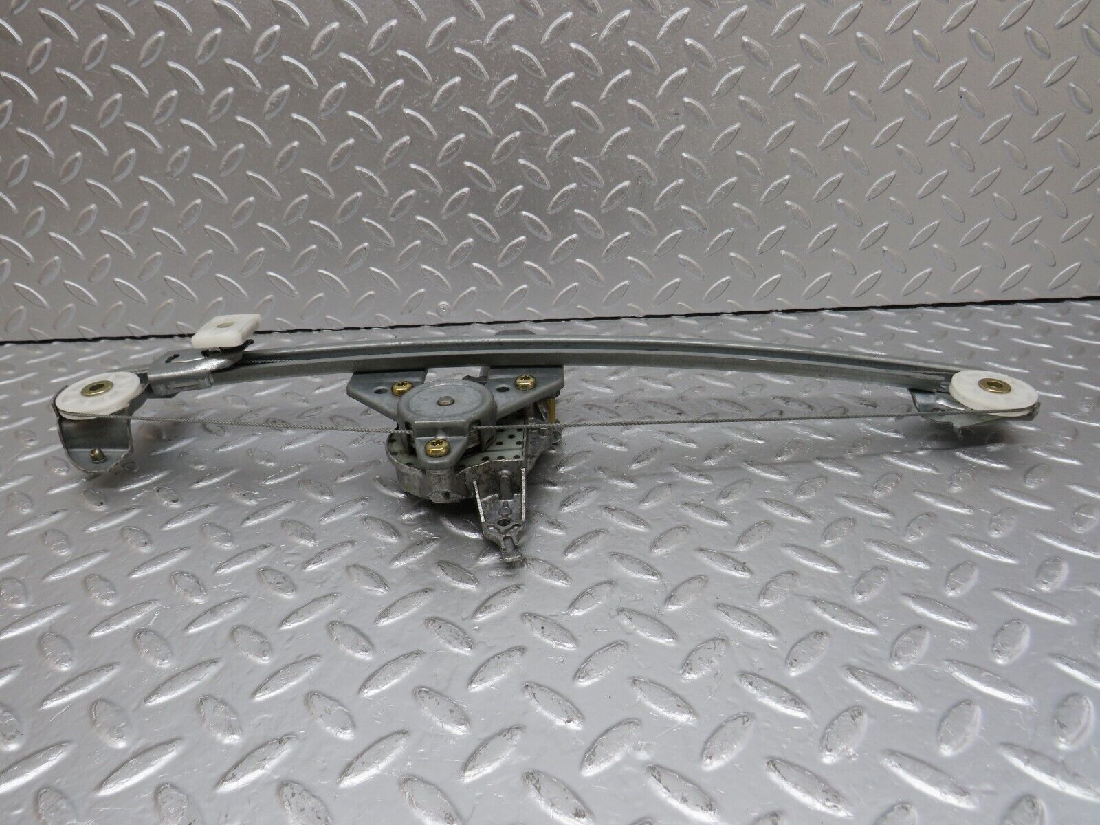 33258 Mercedes-Benz W202 C180 Rear Right Power Window Regulator 0130821636