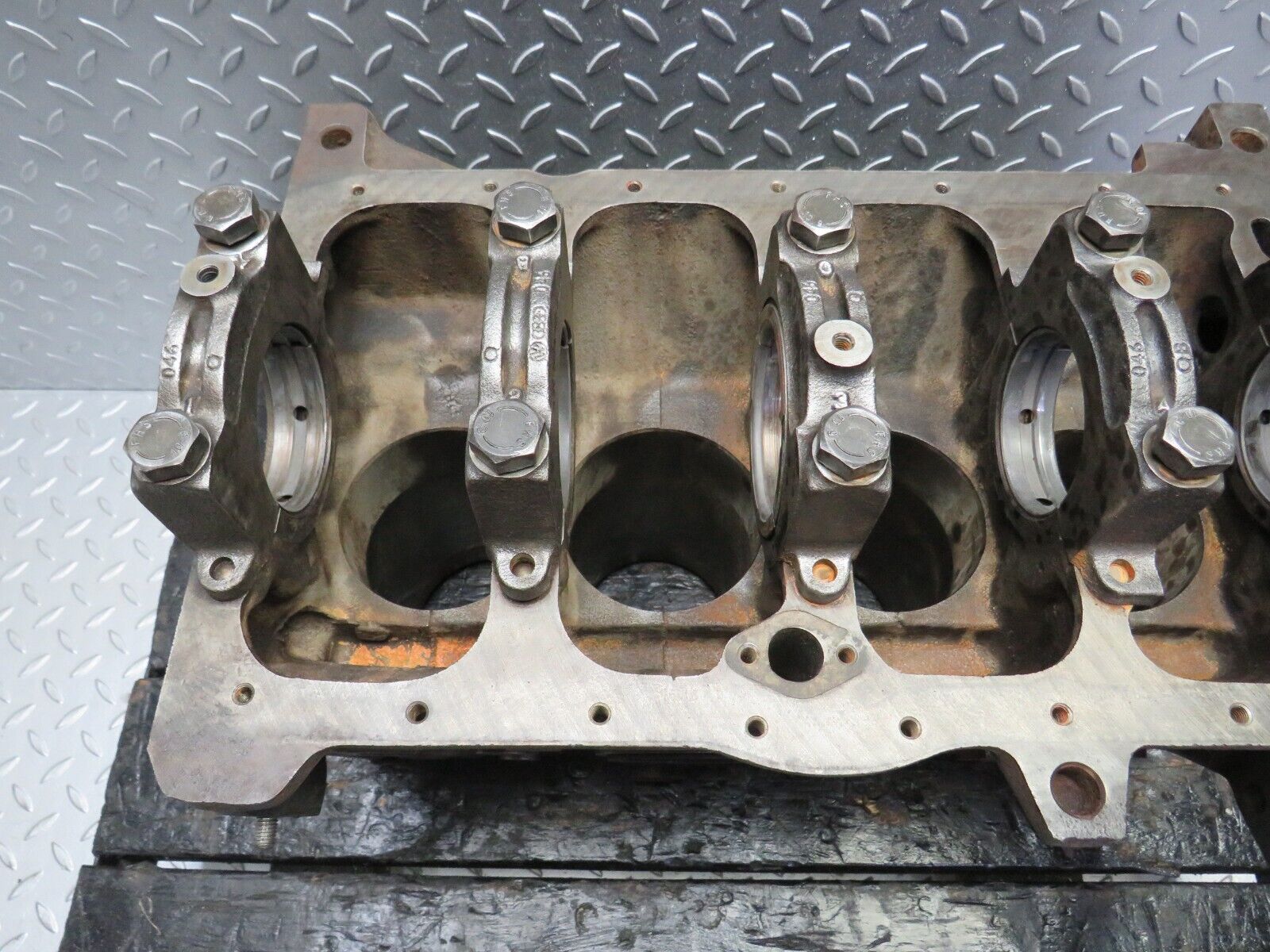 30192 Porsche 924 Engine Block 046103021
