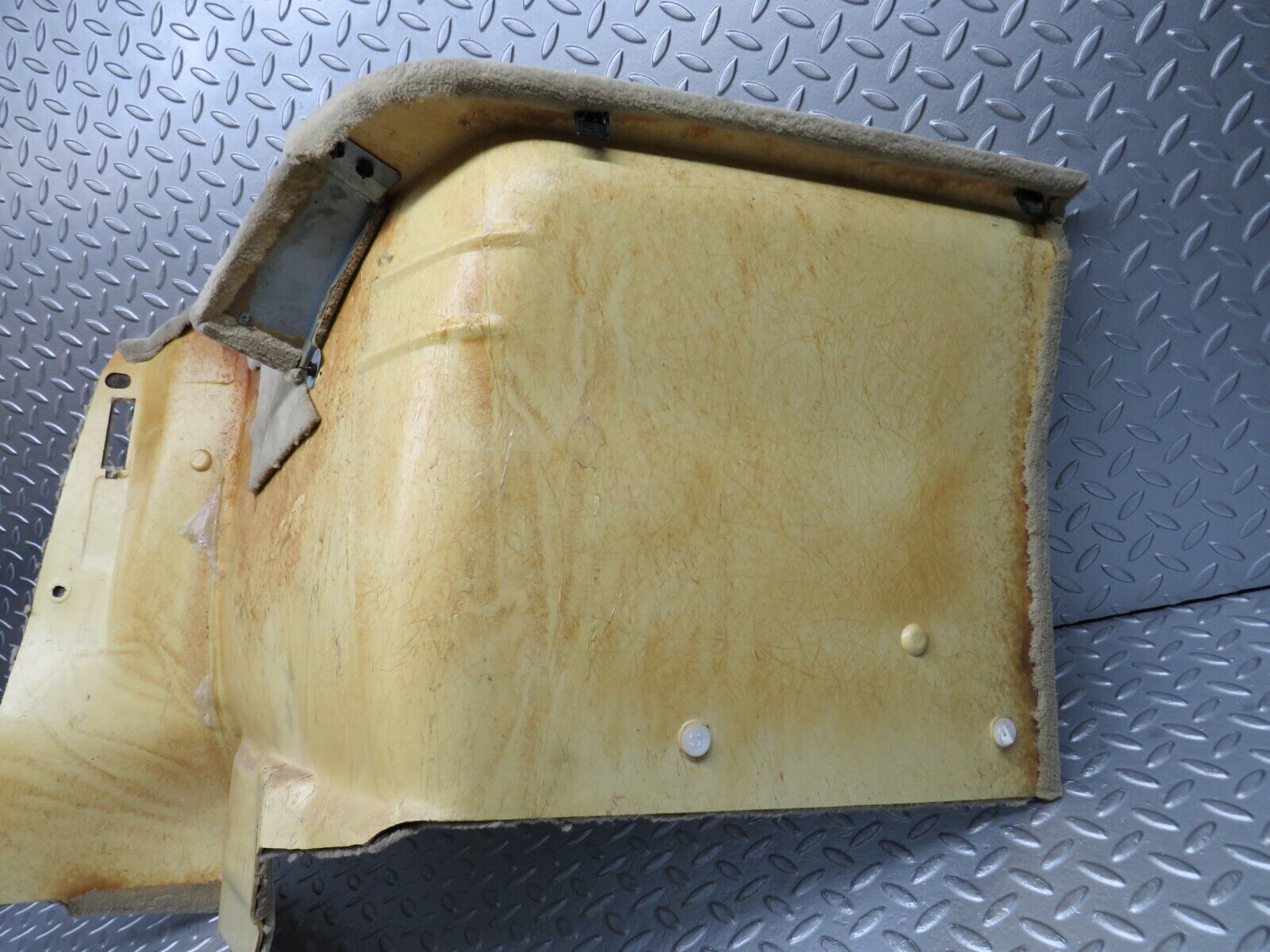 38234 Mercedes-Benz R129 280SL Coupe Rear Left Wall Carpet Beige