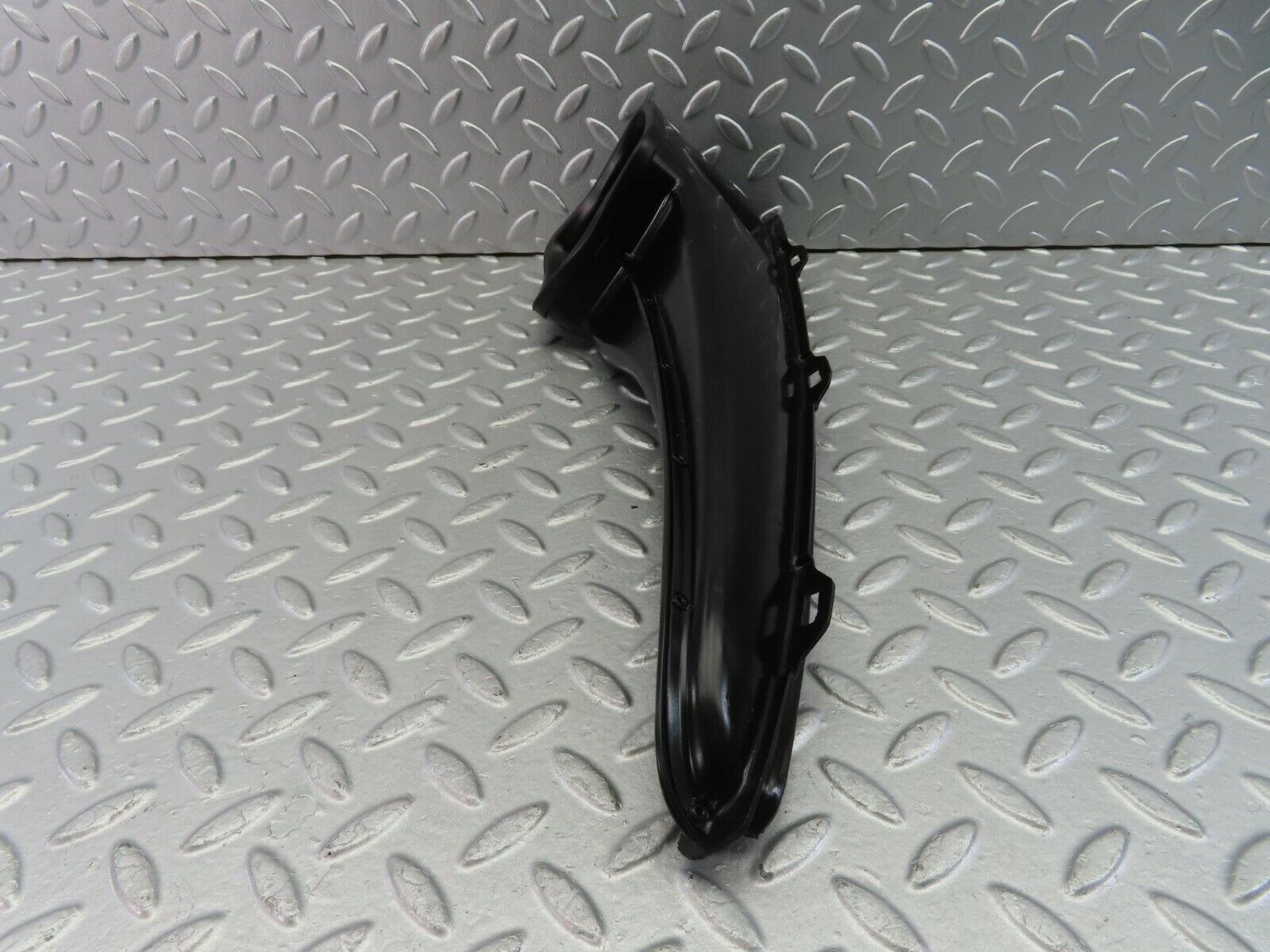 9986 Mercedes-Benz C123 230CE Coupe Air Duct Vent Left Side 1238300119