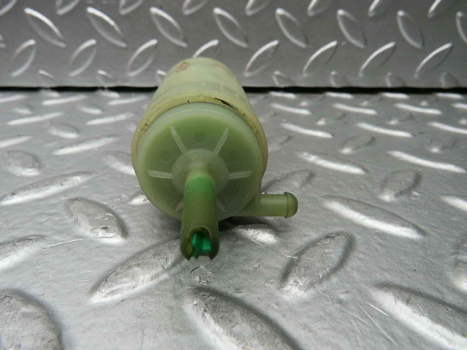 22984 Mercedes-Benz C123 230CE Coupe Windscreen Washer Pump