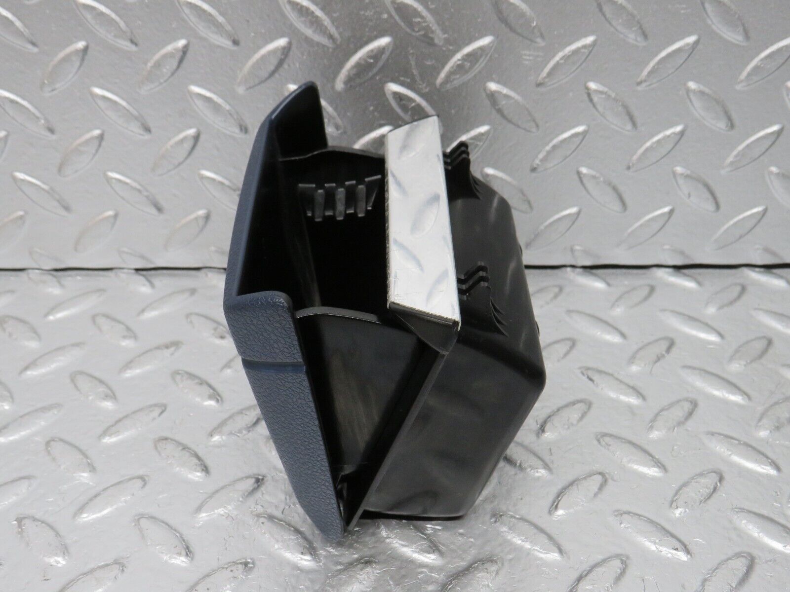 31021 Mercedes-Benz W123 230E Rear Door Ashtray Blue