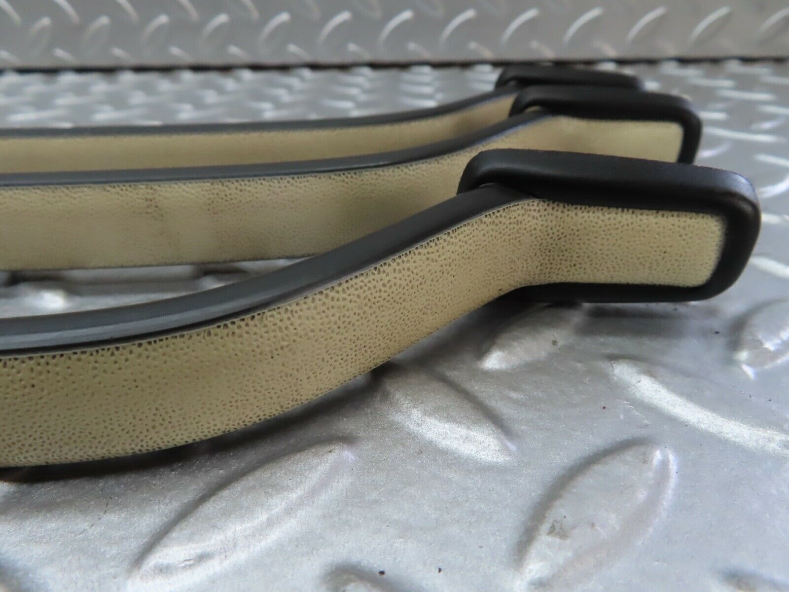 19143 Mercedes-Benz W123 300D Interior Roof Grab Handle Set