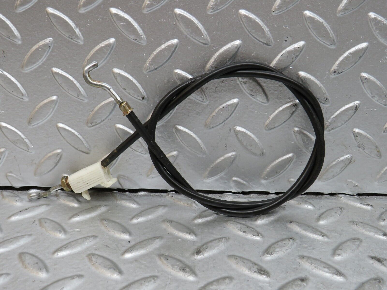 29151 Mercedes-Benz C124 320CE Coupe Door Lock Cable