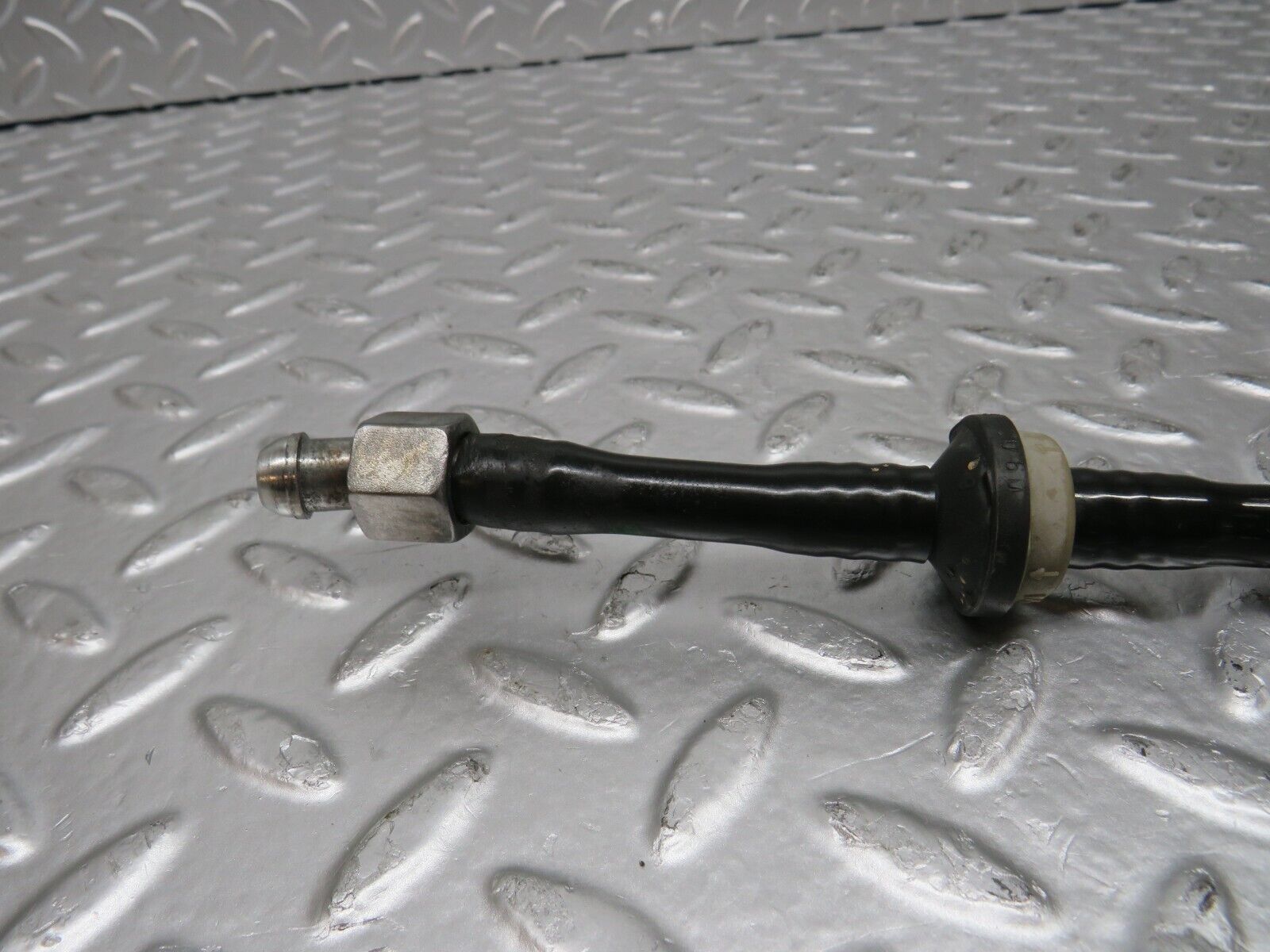 31182 Mercedes-Benz S124 220TE Wagon Brake Servo Vacuum Pipe