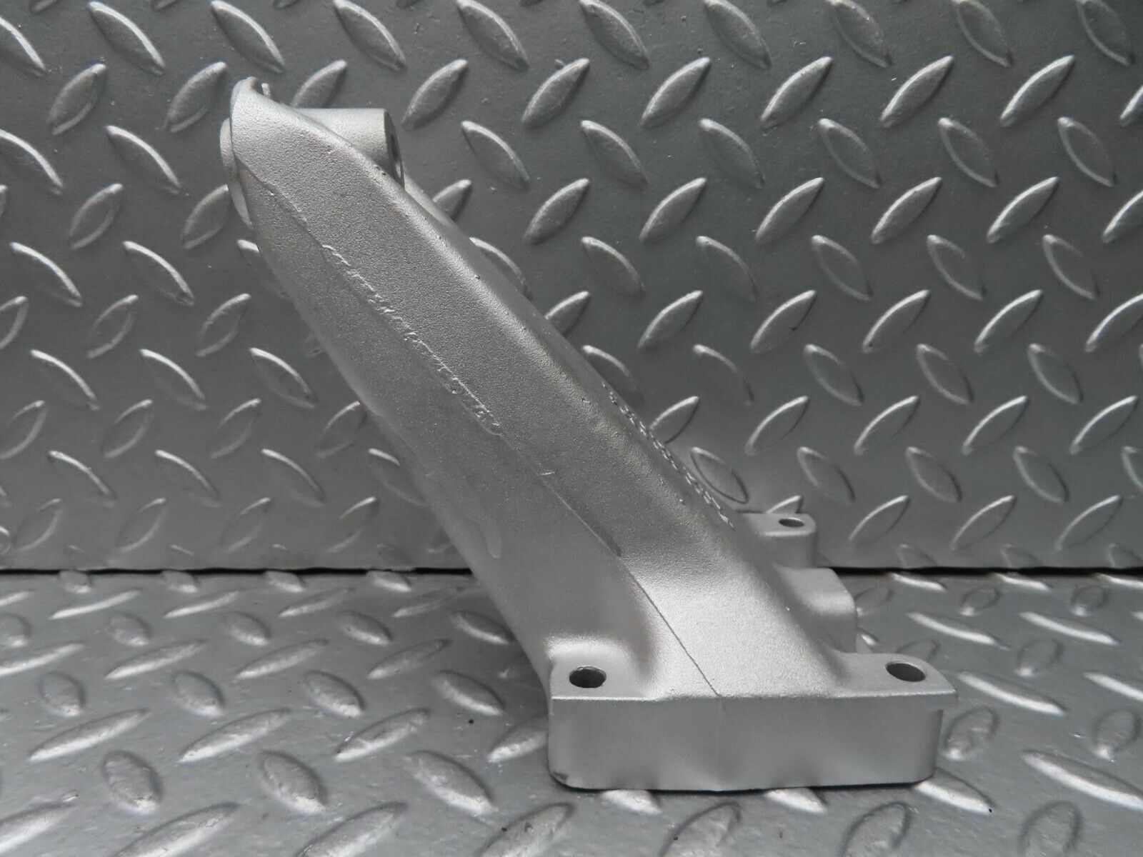 15093 Mercedes-Benz W140 S320 Engine Mount Bracket Left Side 6032235204