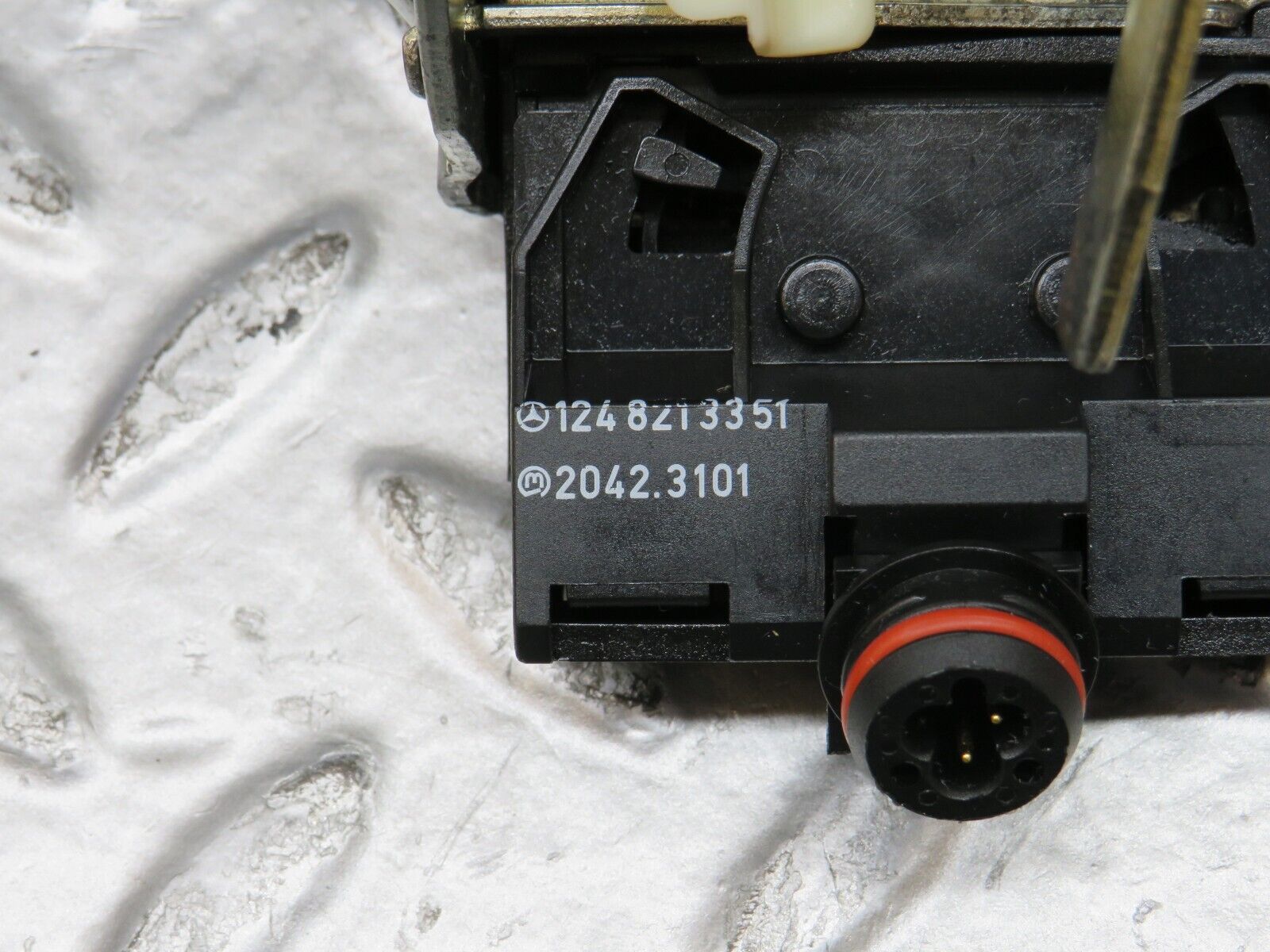 27672 Mercedes-Benz S124 300TE Wagon Rear Left Door Lock Mechanism 1248213551