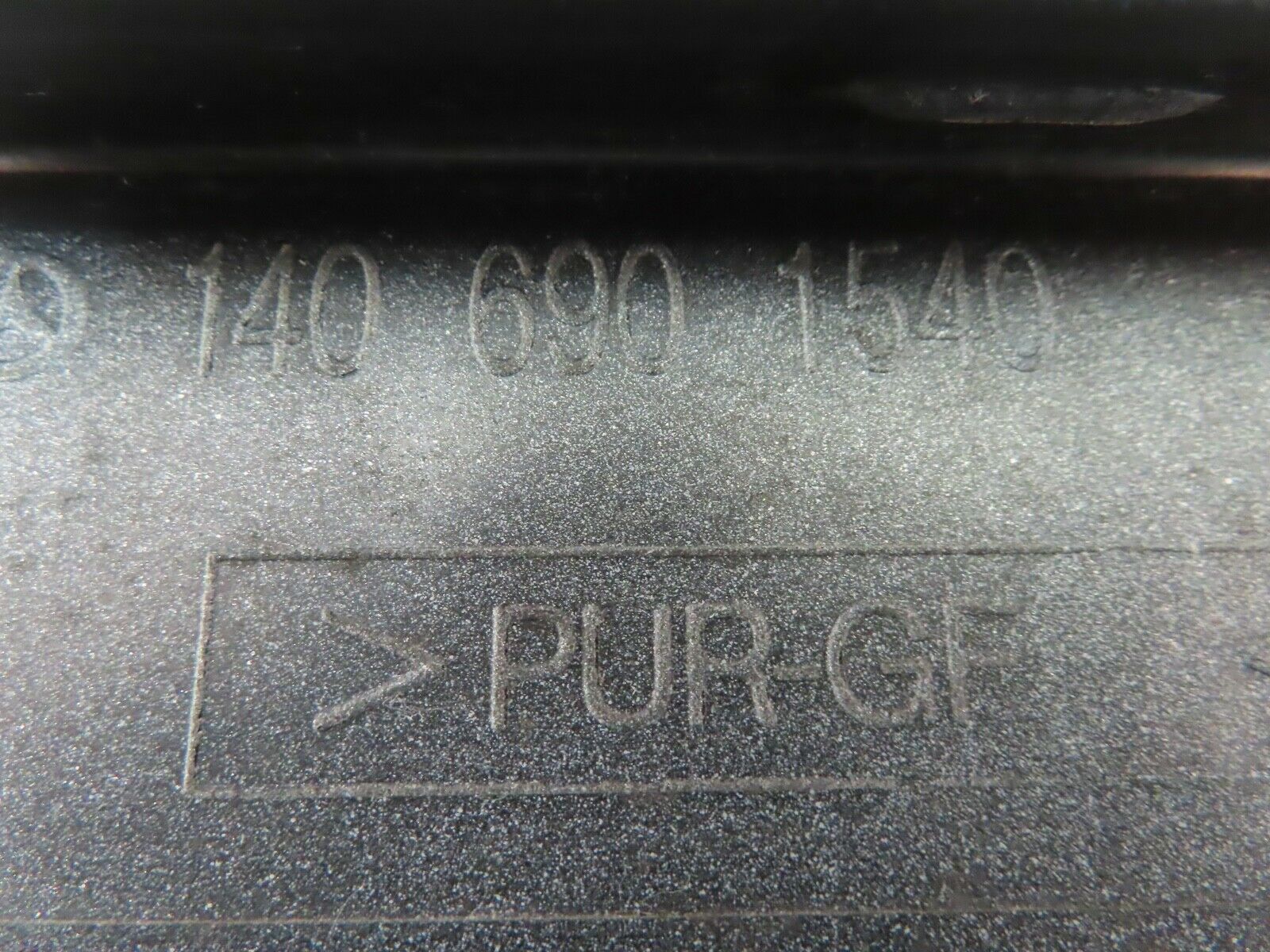 19750 Mercedes-Benz C140 CL420 Coupe Side Skirt Left Side Silver 1406901540