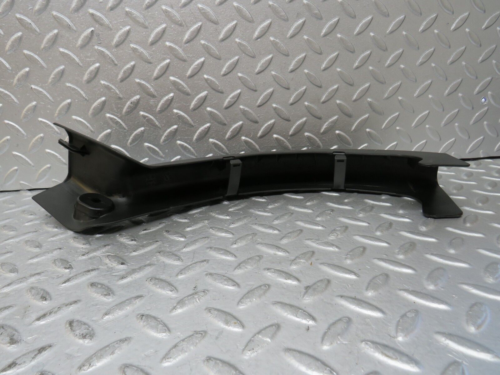 35212 Mercedes-Benz W221 Trunk Lid Hinge Cover Pair 2216930217 2216930117