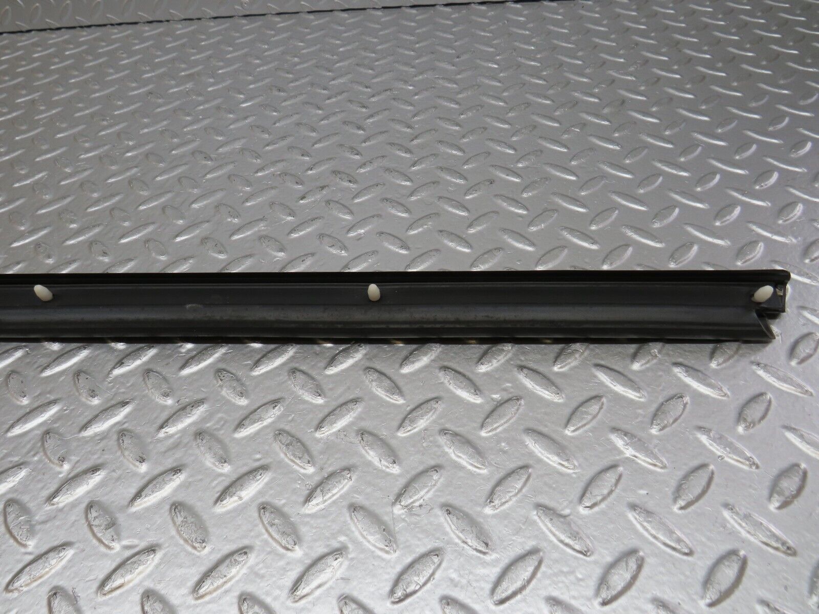 34219 Mercedes-Benz W124 260E Door Lower Sealing Rubber Trim Right