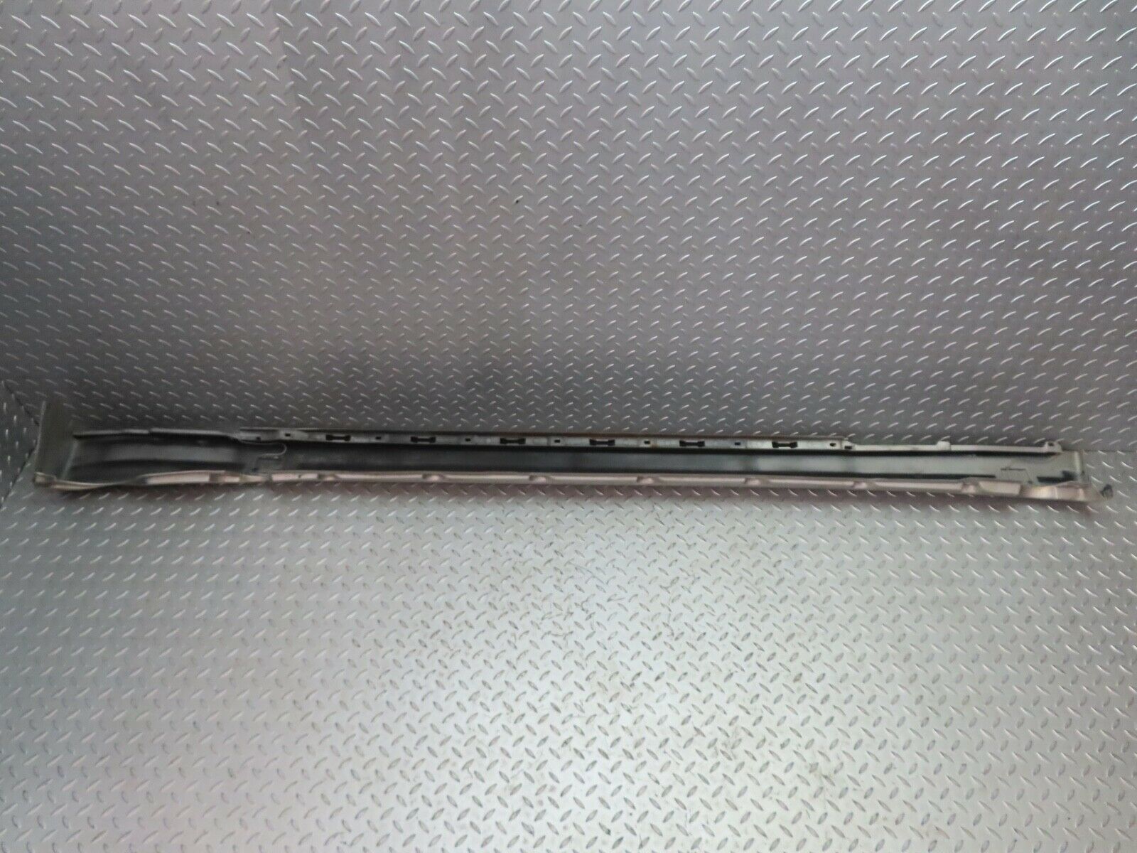 19749 Mercedes-Benz C140 CL420 Coupe Side Skirt Right Side Silver 1406901640