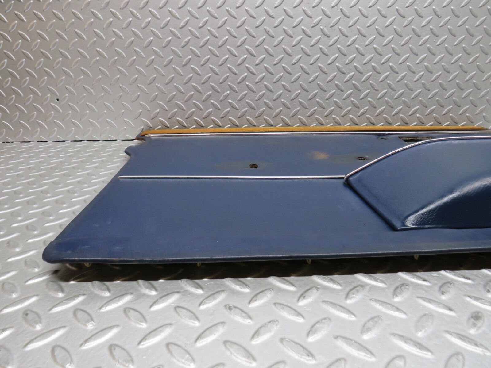 37286 Mercedes-Benz W109 300SEL Front Left Door Card Blue