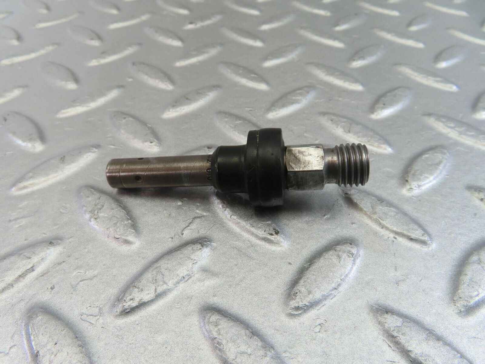 10046 Mercedes-Benz C123 230CE Coupe Fuel Injector Bosch 0437502010