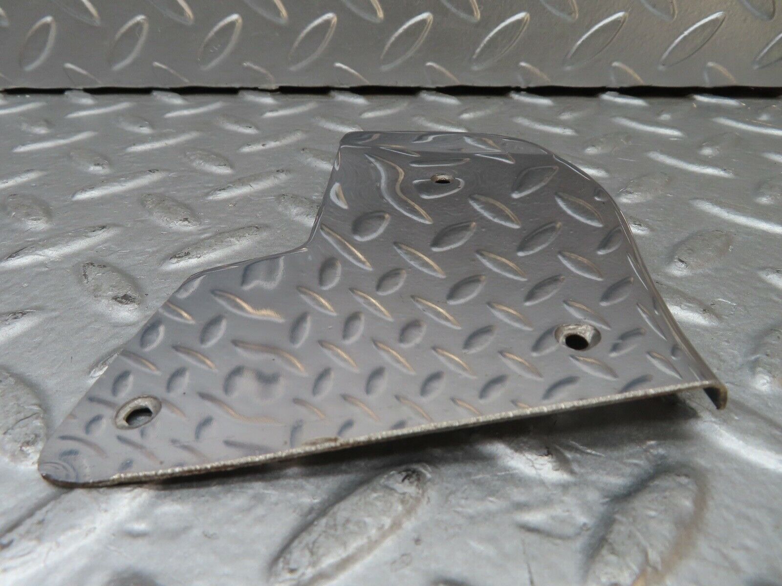 20846 Mercedes-Benz W114 250CE Coupe Left Door Chrome Cover