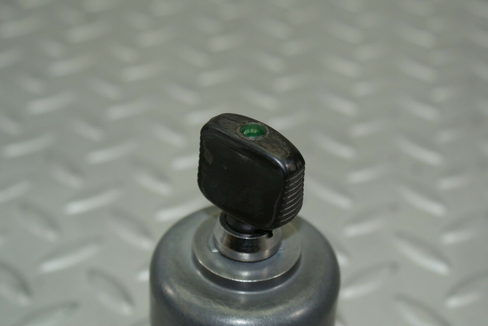 3204 Mercedes-Benz W115 220D Headlight Switch