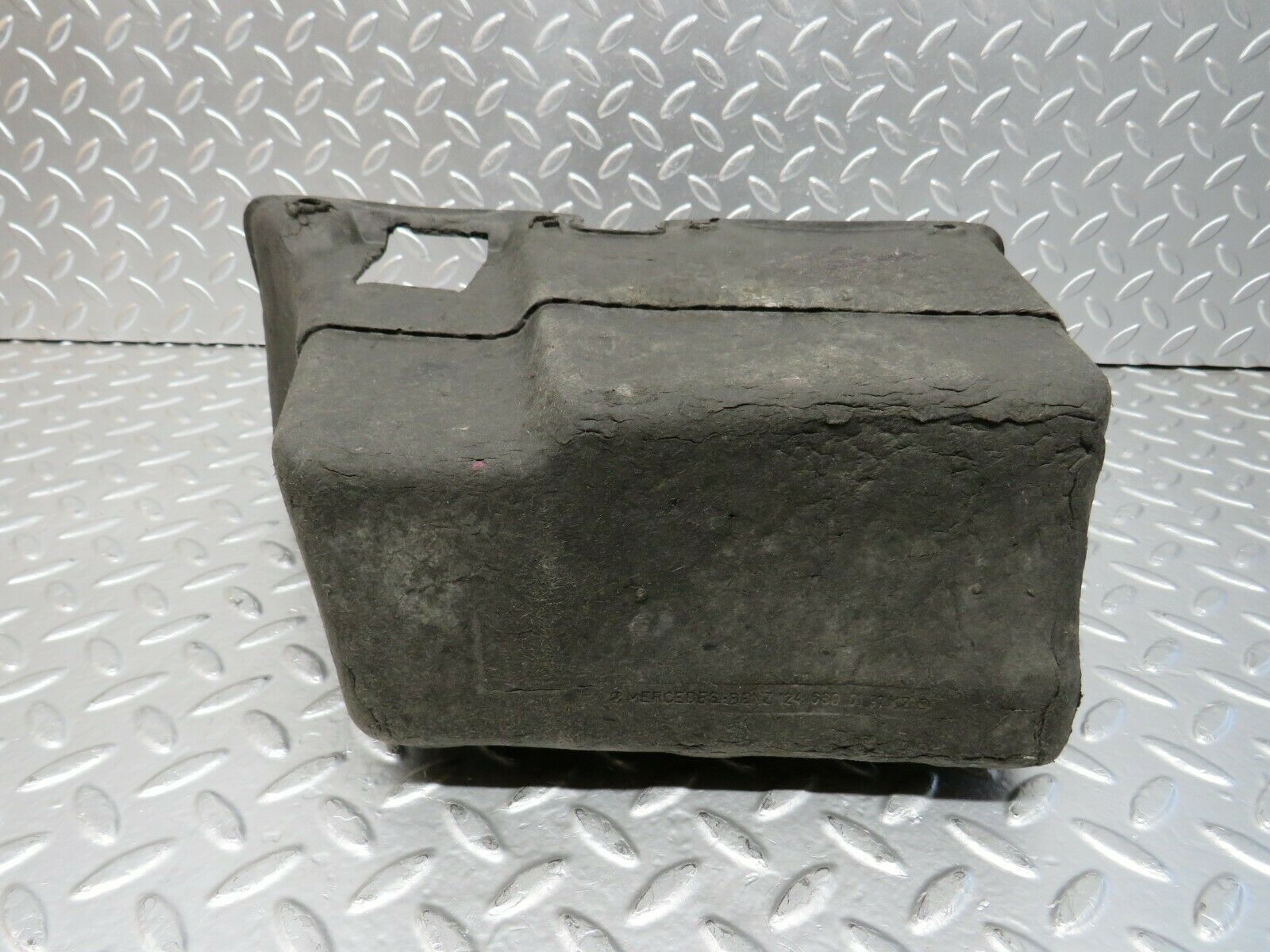 24275 Mercedes-Benz S124 220TE Wagon Glove Box 1246800191