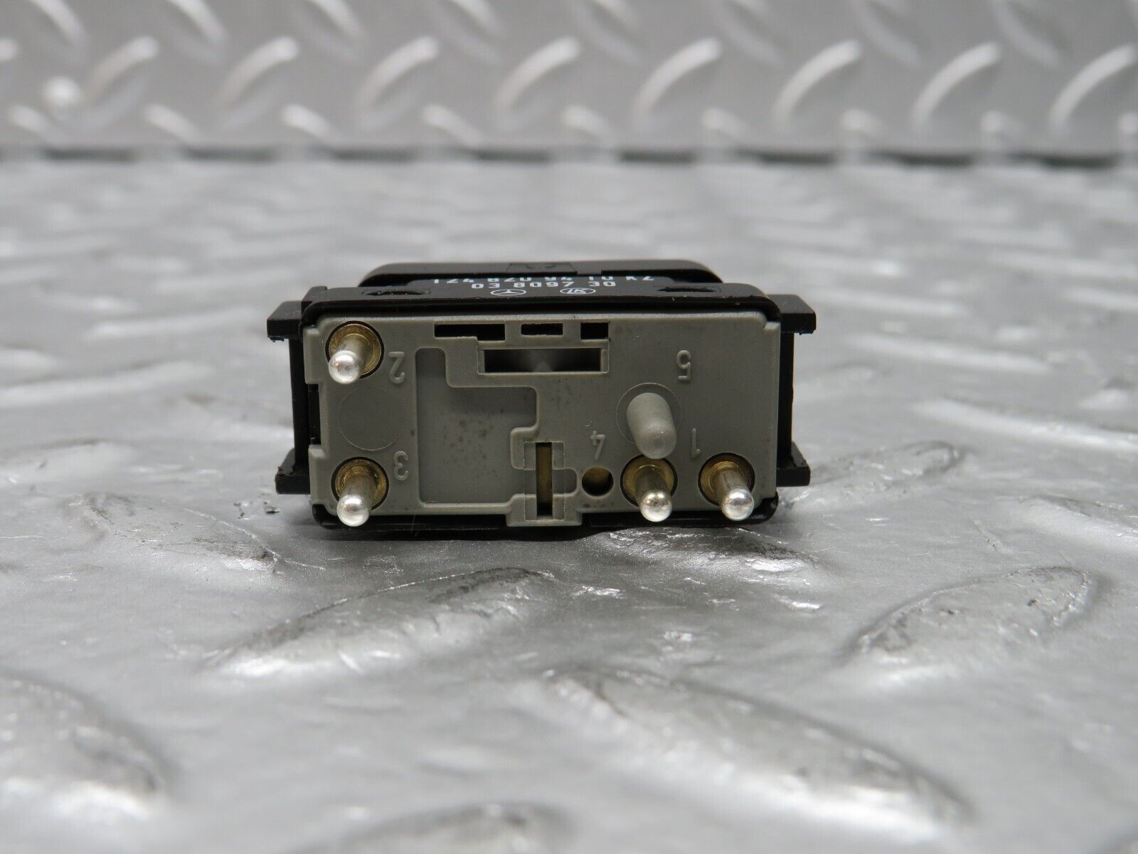 31382 Mercedes-Benz S124 220TE Electric Window Switch Right Side 1248209410