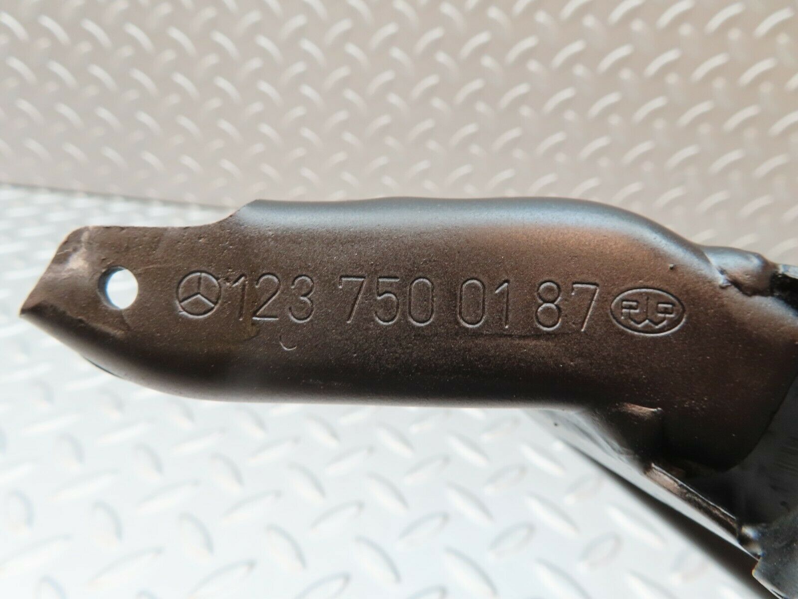 4239 Mercedes-Benz V123 240D LWB Trunk Lid Hinge Left Side 1237500187