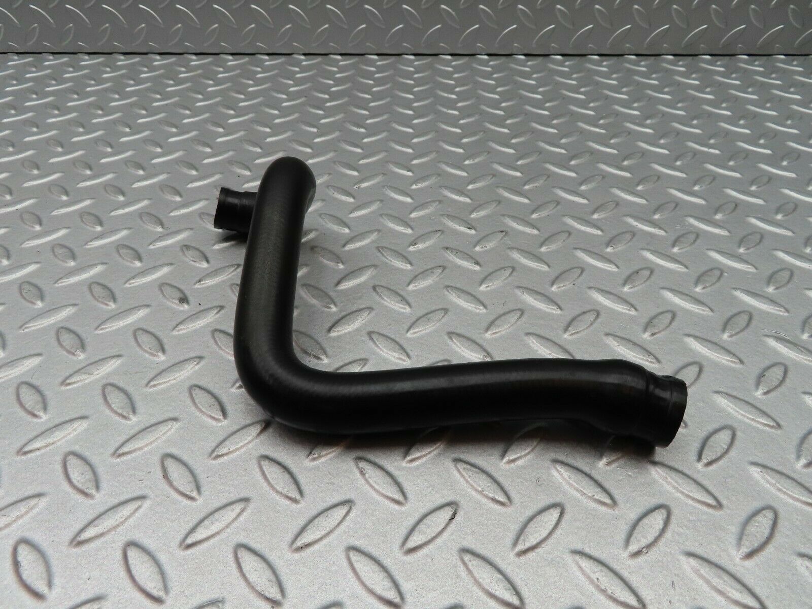5477 Mercedes-Benz W124 230E Water Hose Pipe 1248329094