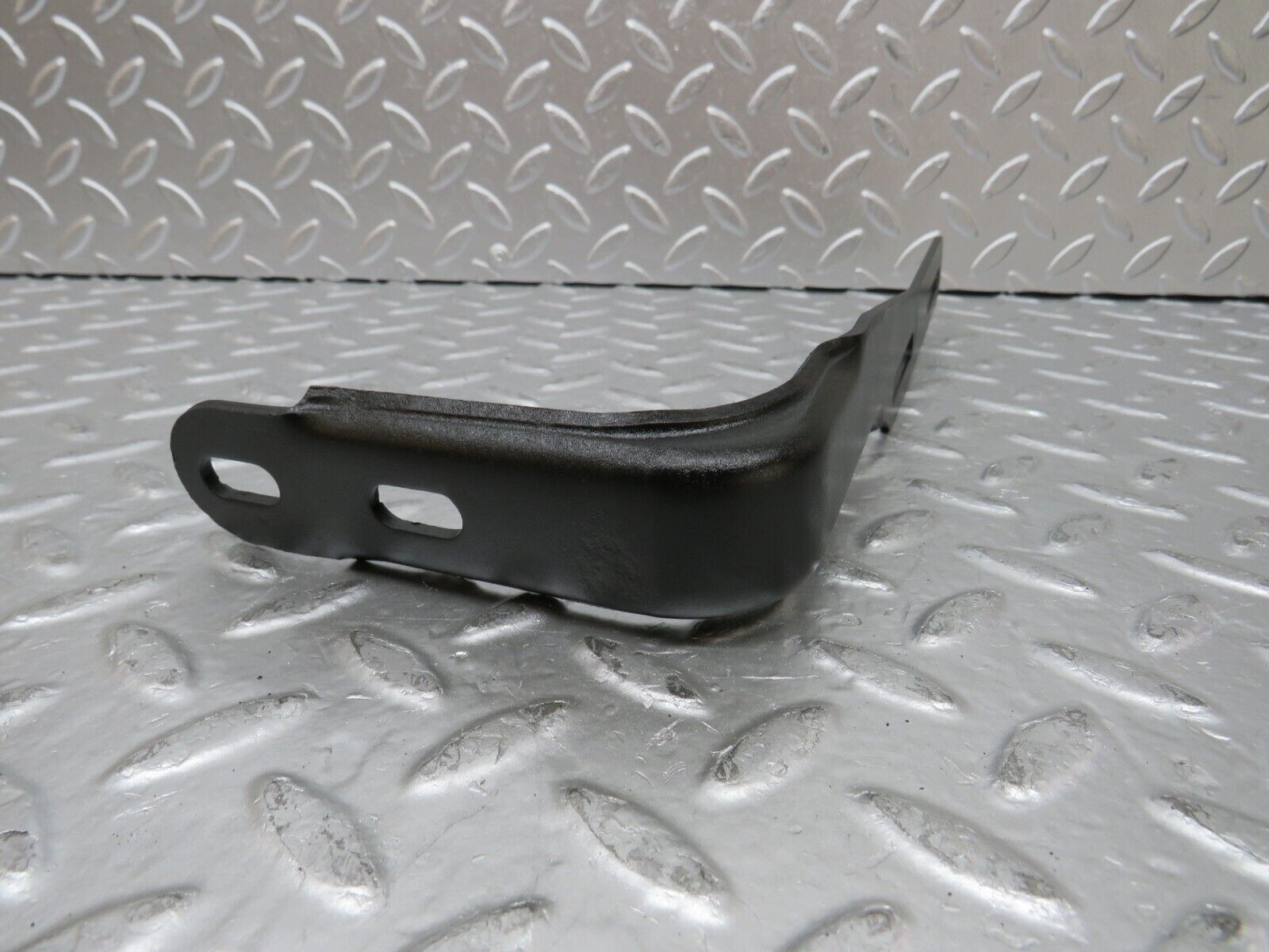 26739 Mercedes-Benz C124 220CE Coupe Exhaust Bracket