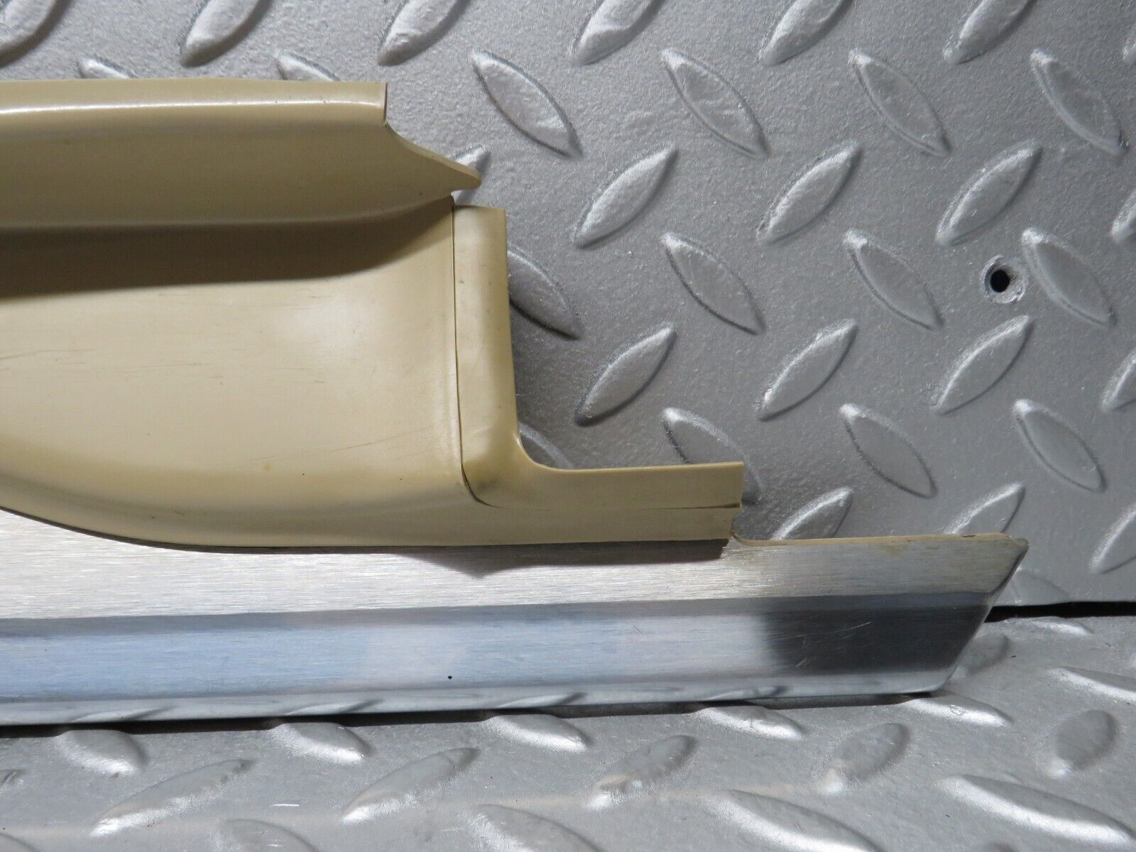 38236 Mercedes-Benz R129 280SL Coupe Right Door Sill Beige 1296800435