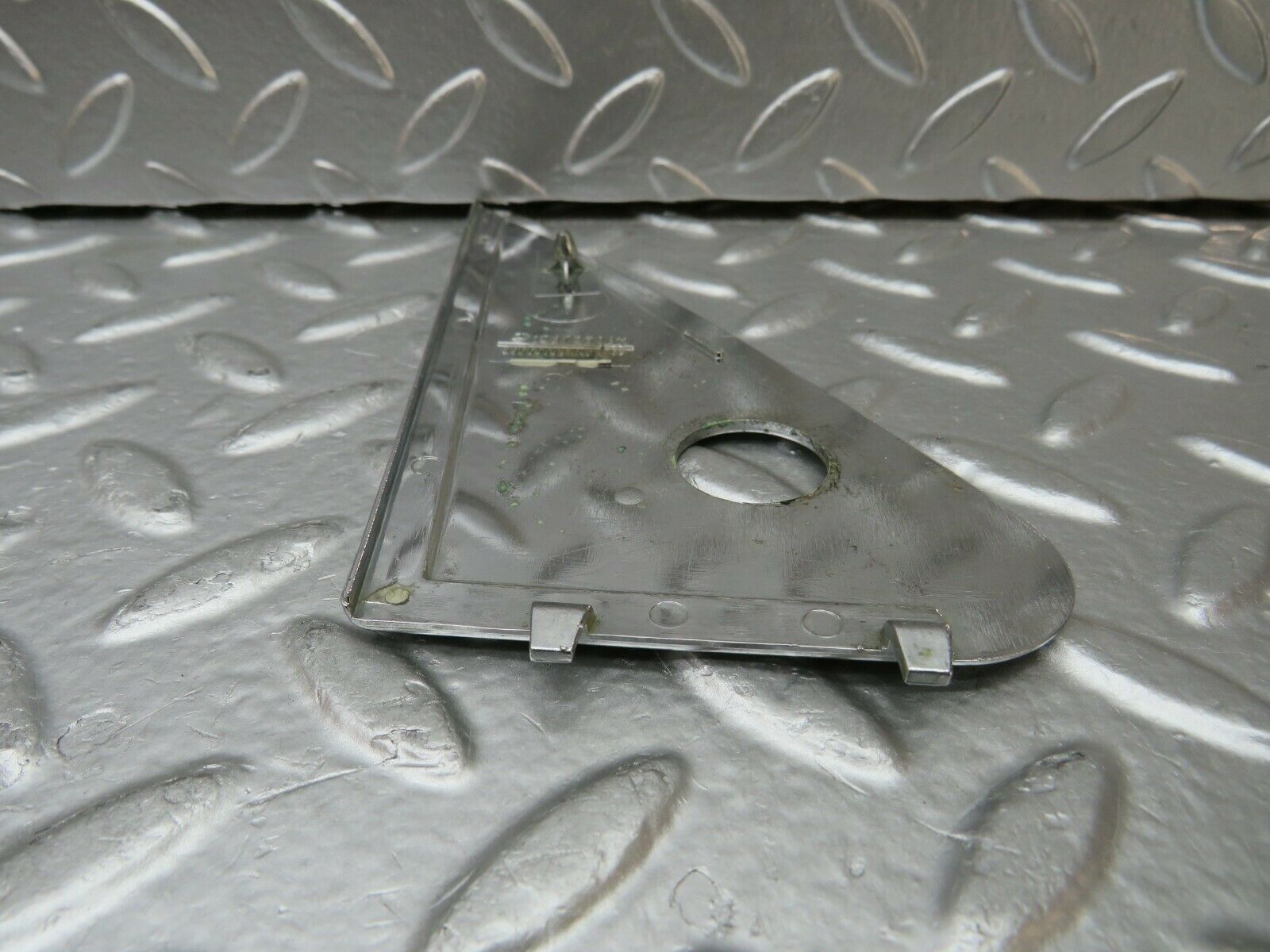 23986 Mercedes-Benz W123 280E Mirror Triangle Cover Right 1237250811