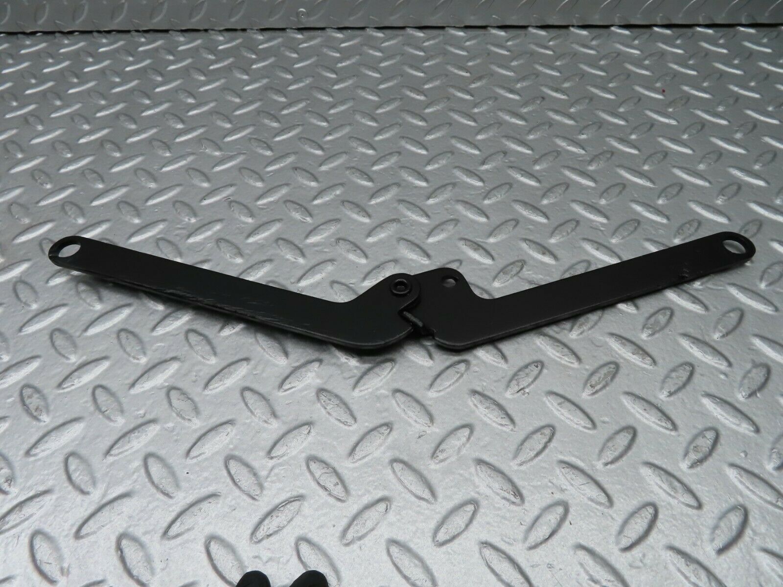 19830 Mercedes-Benz W108 280SE Bonnet Hinge Left