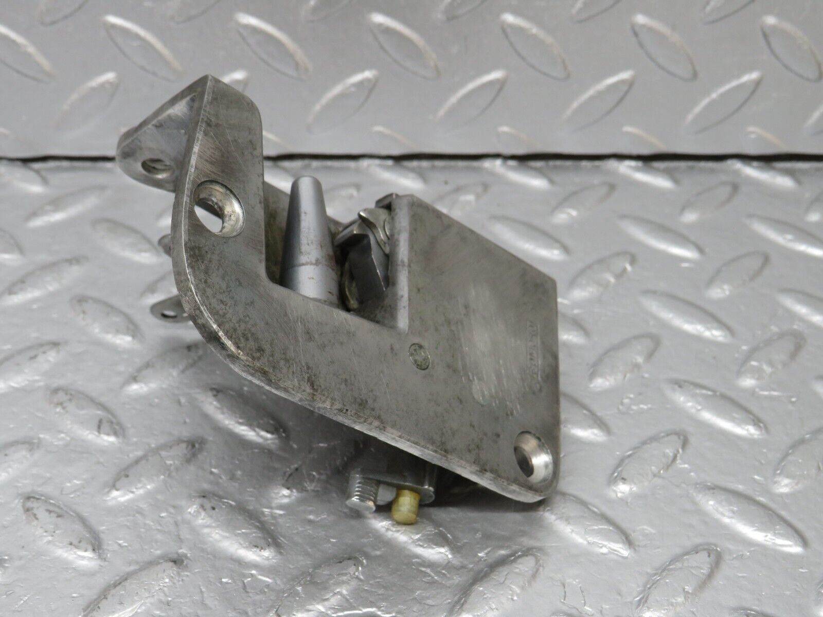 40283 Mercedes-Benz W110 230 Rear Left Door Lock Mechanism