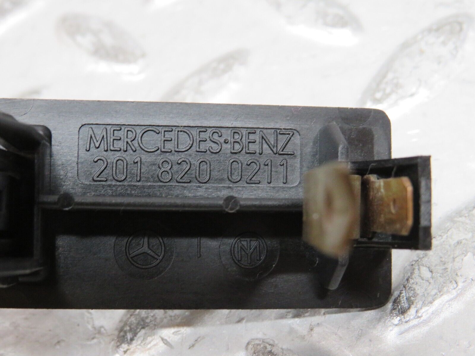 28818 Mercedes-Benz W123 230E Trunk Boot Light Switch 2018200211