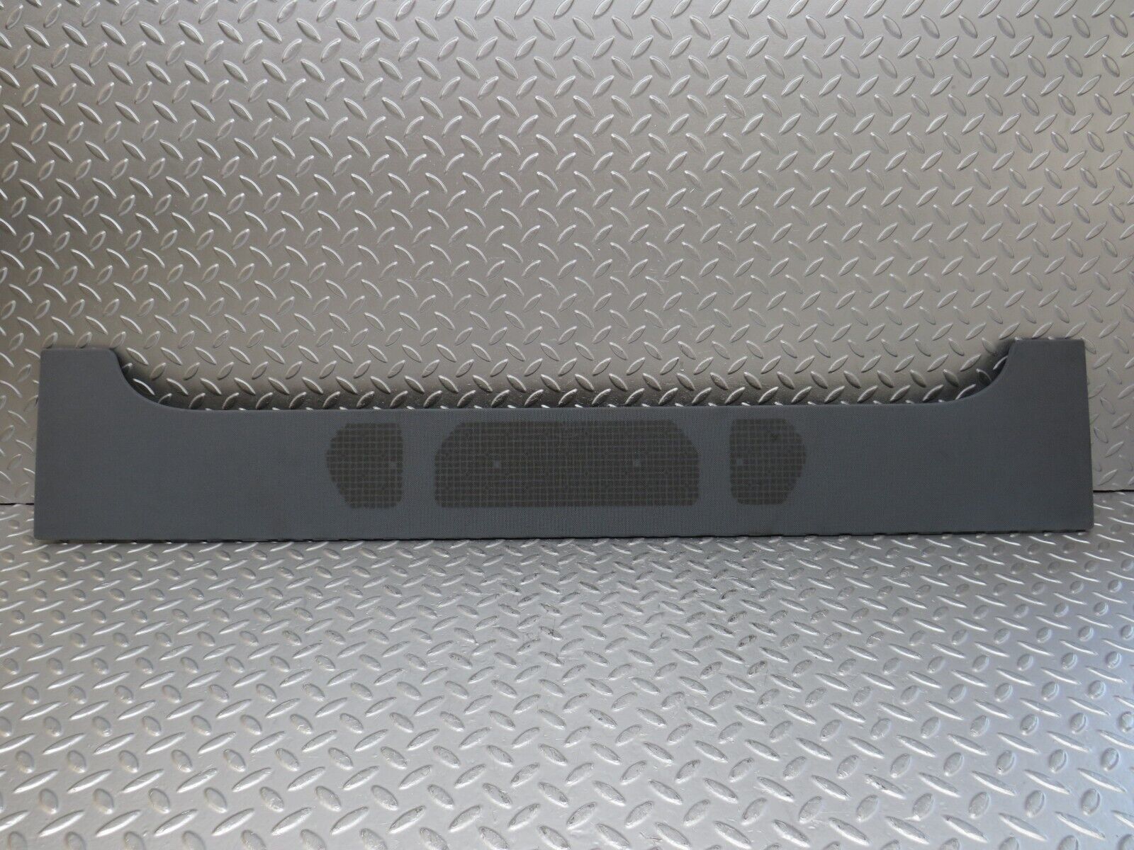 35111 Mercedes-Benz W221 Parcel Shelf Speaker Cover Trim 2216901430