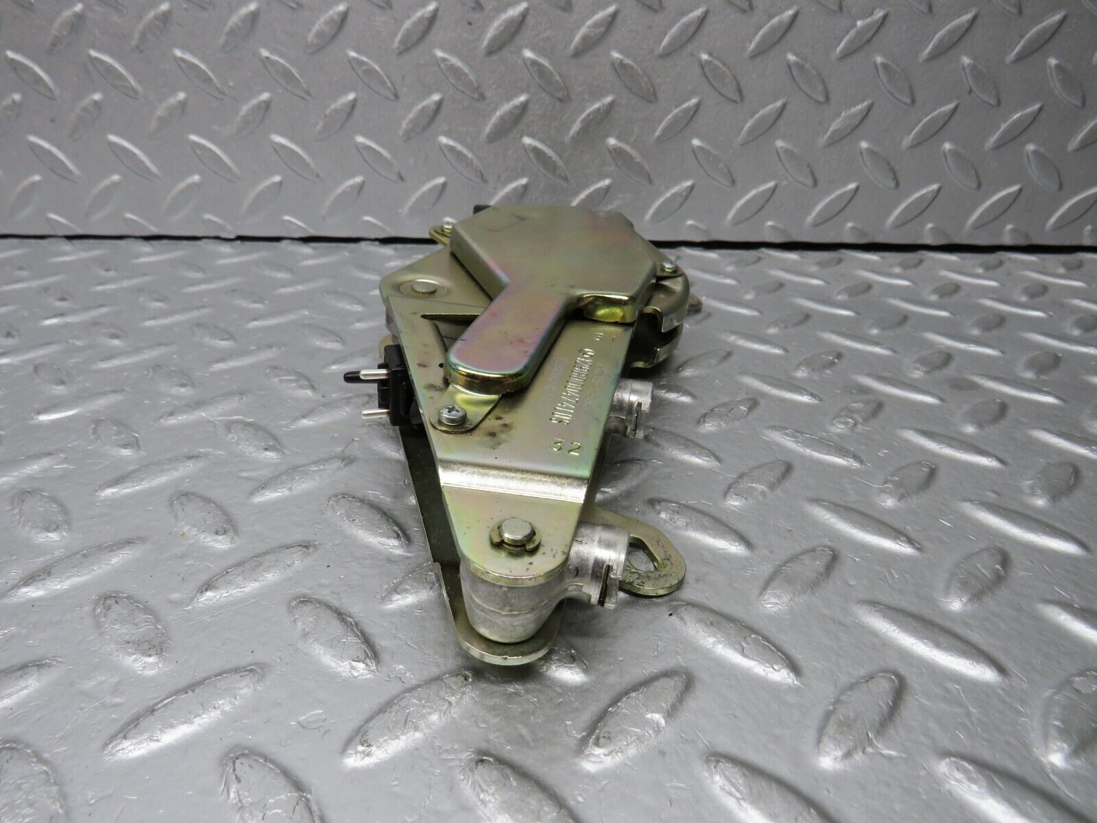 38351 Mercedes-Benz R129 280SL Coupe Roof Lock Right Side 1298001674 1298000474