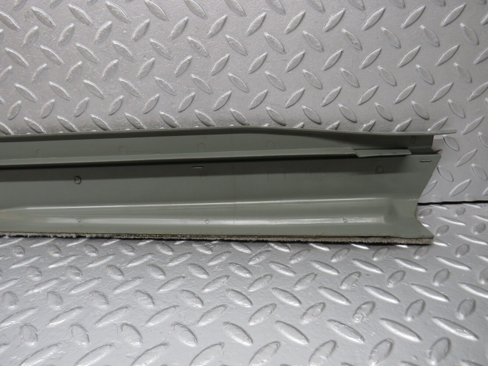 39366 Mercedes-Benz R129 320SL Coupe Left Door Sill Cover Grey 1296800135
