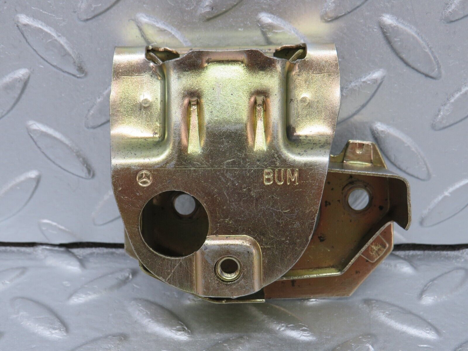 36026 Mercedes-Benz W126 420SE Trunk Lock