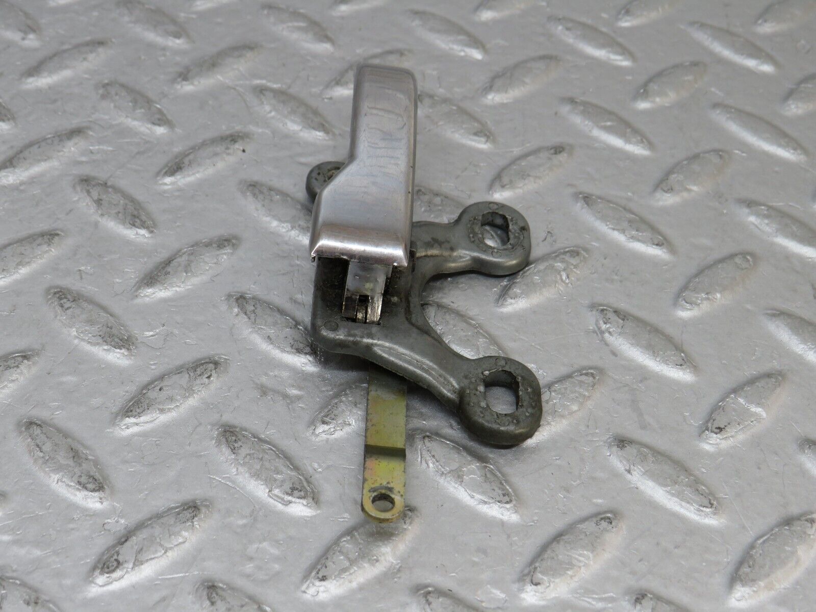 35690 Mercedes-Benz W108 Front Left Interior Door Handle 1157660319