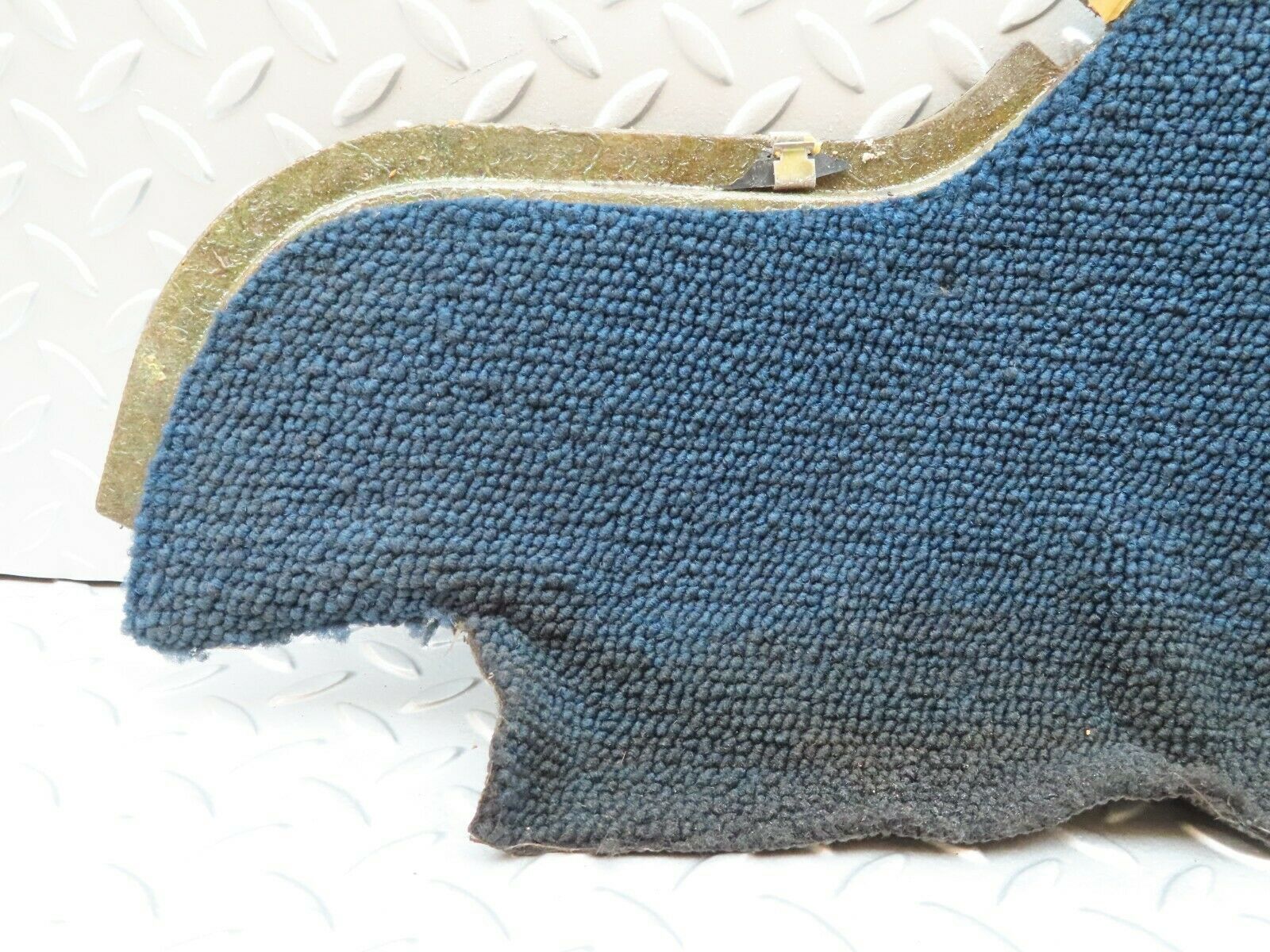 4570 Mercedes-Benz W123 230E Centre Console Carpet Black Right Side