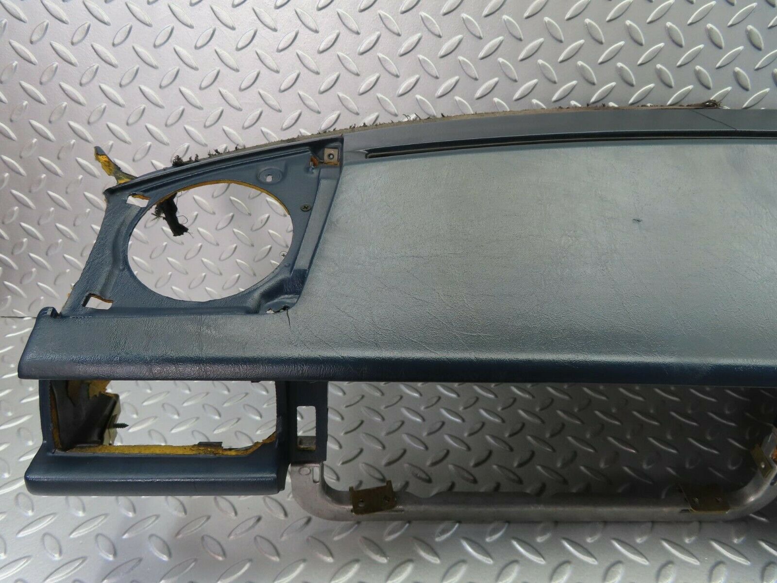 9397 Mercedes-Benz C124 300CE Coupe Dashboard Frame Blue