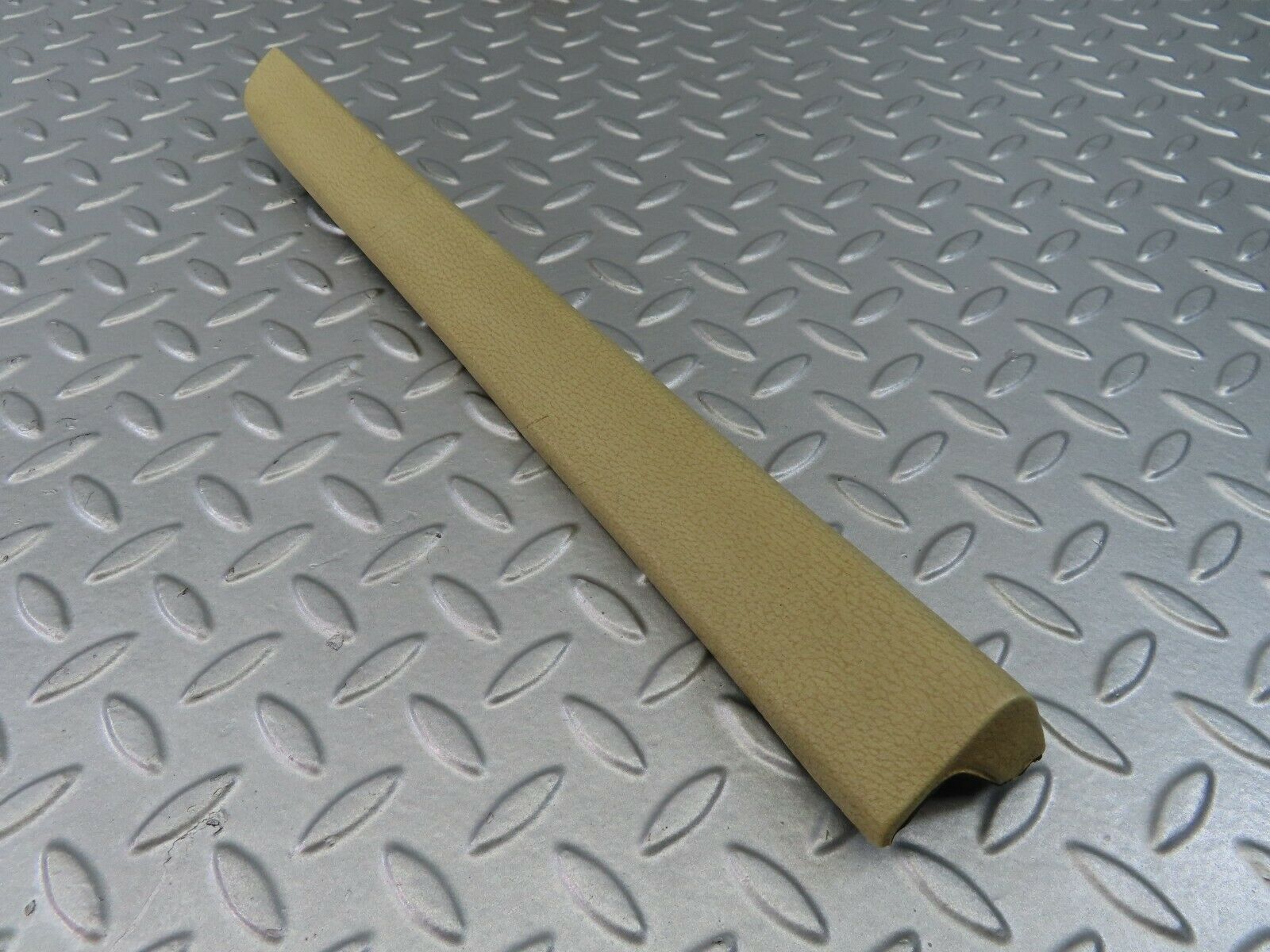 7233 Mercedes-Benz W116 450SE Rear Right Door Interior Trim